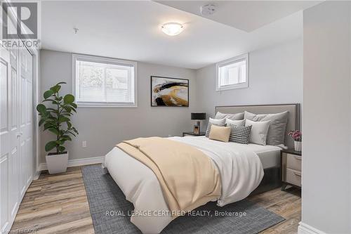 54 Duncombe Drive, Hamilton, ON 