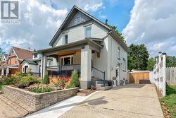 24 STAHL AVENUE  Kitchener, ON N2H 5R6