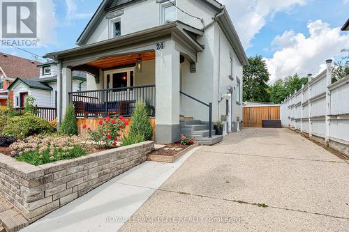 24 Stahl Avenue, Kitchener, ON 