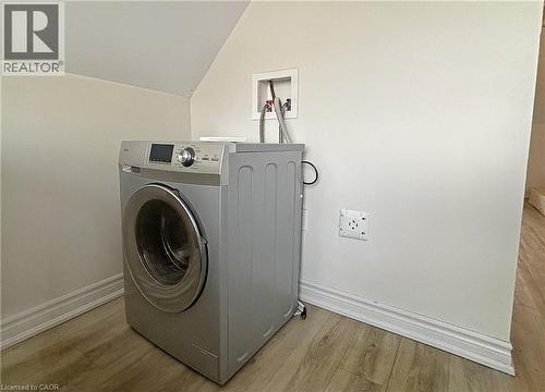 Unit #3 - Residential Studio apartment    Washer/dryer combo - 76 Wentworth Street S, Hamilton, ON 