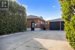 38 SILVERDALE CRESCENT London South (South T), ON N5Z 4A6
