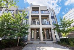 52 - 719 LAWRENCE AVENUE W Toronto, ON M6A 0C6