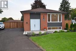 23 SUNSET ROAD Clarington, ON L1C 2E5
