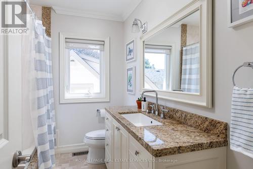 4 Springbrook Gardens, Toronto, ON 