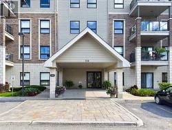 206 - 120 PRESTIGE CIRCLE Ottawa, ON K4A 1B4