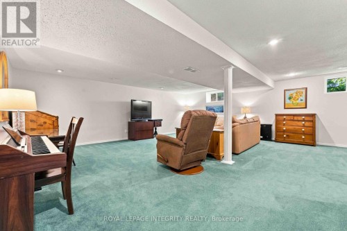 7365 Bleeks Road, Ottawa, ON 