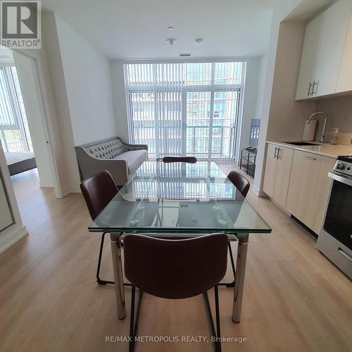 807 - 1195 THE QUEENSWAY , Toronto, Ontario M8Z 1R7 5
