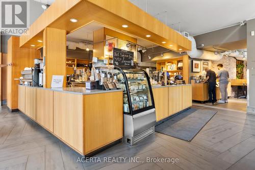 1008 Wellington Street W, Ottawa, ON 