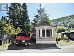 26 4619 LOWRIE AVENUE  Thornhill, BC V8G 3X5