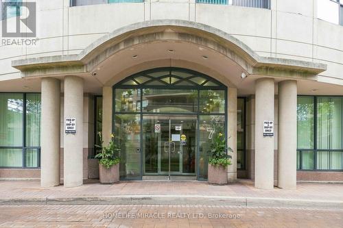 1010 - 7 Lorraine Drive, Toronto, ON 