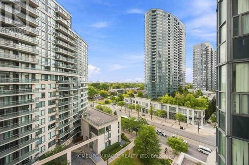 1010 - 7 Lorraine Drive, Toronto, ON 