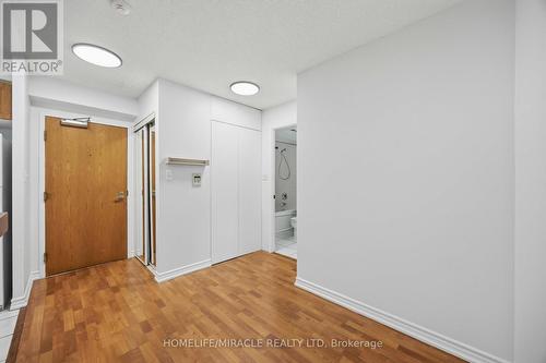 1010 - 7 Lorraine Drive, Toronto, ON 