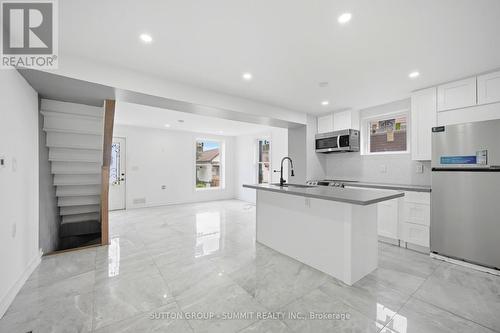 11 Maple Street, Oshawa, ON 