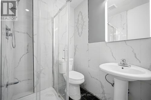 11 Maple Street, Oshawa, ON 