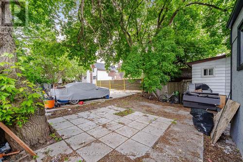 11 Maple Street, Oshawa, ON 