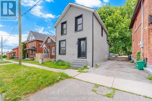 11 Maple Street, Oshawa, ON 