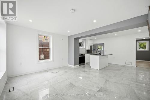 11 Maple Street, Oshawa, ON 
