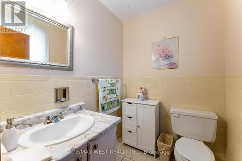 25A St Andrews Boulevard, Toronto, ON 