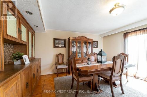25A St Andrews Boulevard, Toronto, ON 