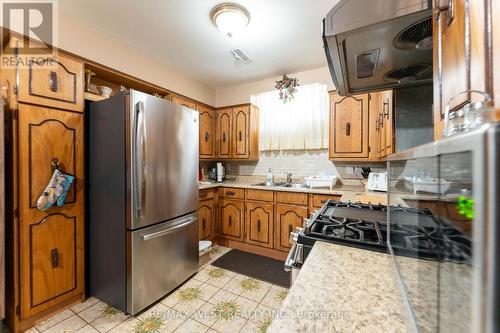 25A St Andrews Boulevard, Toronto, ON 