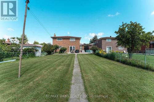 25A St Andrews Boulevard, Toronto, ON 