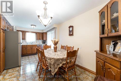 25A St Andrews Boulevard, Toronto, ON 
