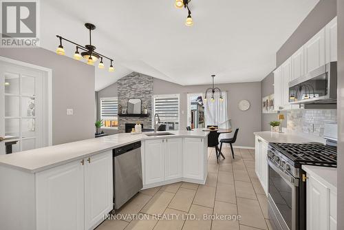 Kitchen view of breakfast nook & family room - 2545 Page Road, Ottawa, ON 