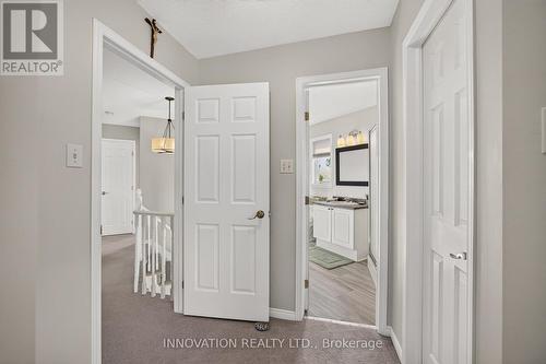 View of ensuite bath, & walk-in closet at right - 2545 Page Road, Ottawa, ON 