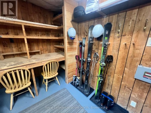 Ski Room - 118 Campbell Crescent, Blue Mountains, ON 