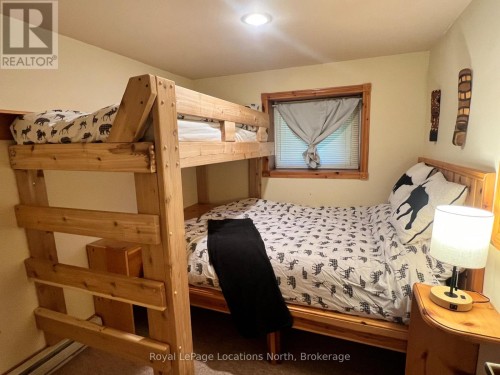 Bedroom 4 - 118 Campbell Crescent, Blue Mountains, ON 