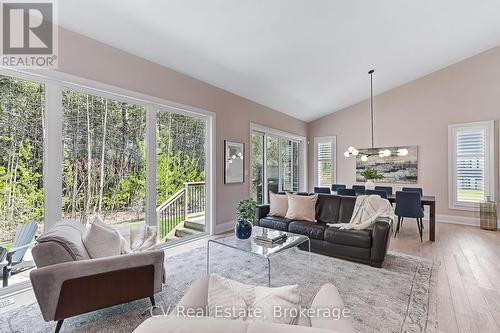 113 Tekiah Road, Blue Mountains, ON 