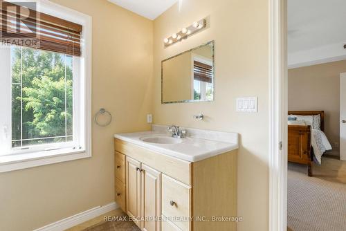 1296 Dundas Street, Burlington, ON 