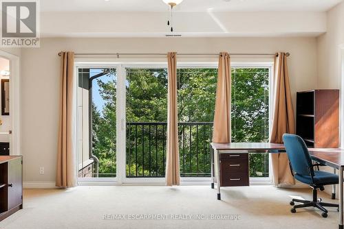 1296 Dundas Street, Burlington, ON 