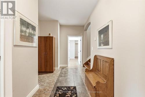 1296 Dundas Street, Burlington, ON 