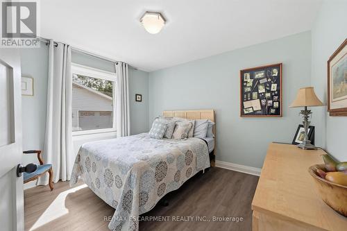 6 Kerman Avenue, Grimsby, ON 