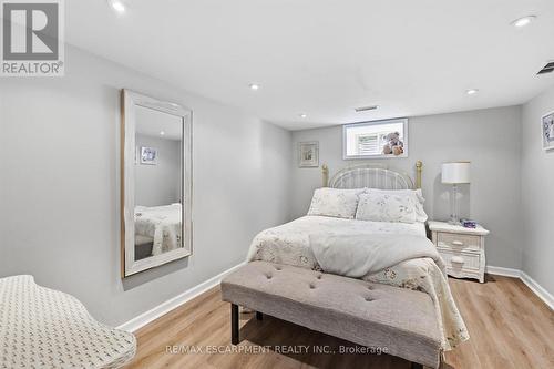 6 Kerman Avenue, Grimsby, ON 