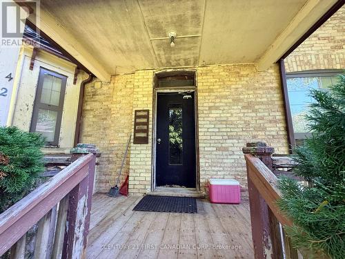 4 - 1 WAVERLEY PLACE , London East (East F), Ontario N6B 2C3 4