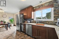Beautiful modern kitchen - 