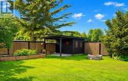 Adorable storage shed - 