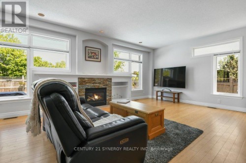 37 Windfield Crescent, Ottawa, ON 