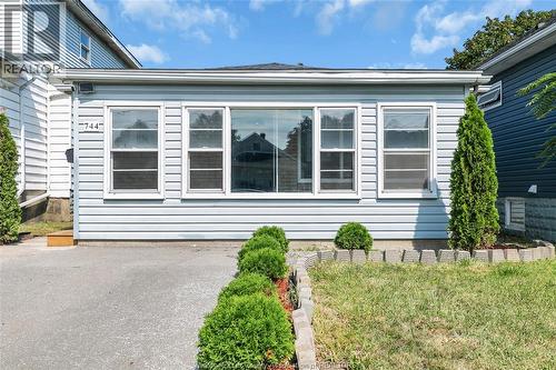 744 Mckay Avenue, Windsor, ON 