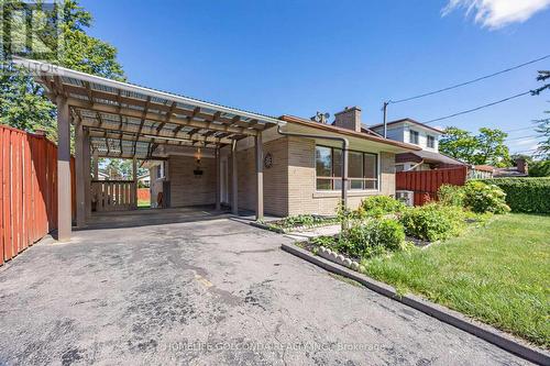 9 Moorecroft Crescent, Toronto, ON 