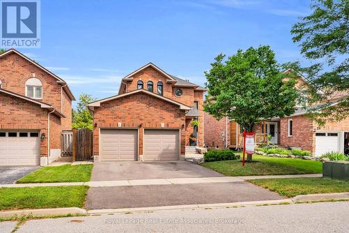 22 MCCULLOUGH CRESCENT  Halton Hills, ON L7G 5N5