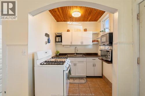 516 Langlois, Windsor, ON 