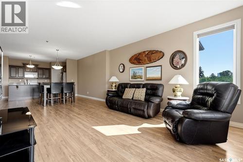 312 3501 Evans Court, Regina, SK 
