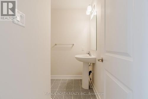 1220 Flycatcher Private, Ottawa, ON 