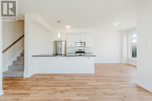 1220 Flycatcher Private, Ottawa, ON 