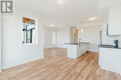 1220 Flycatcher Private, Ottawa, ON 
