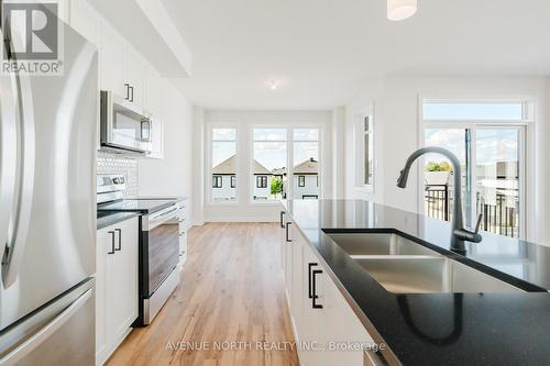 1220 Flycatcher Private, Ottawa, ON 