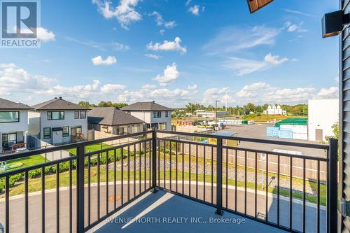 1220 Flycatcher Private, Ottawa, ON 
